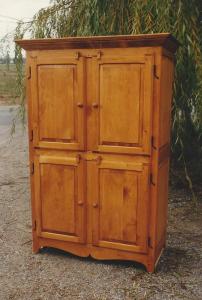 A refinshed TTrudel entertainment unit